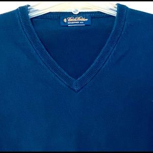 Brooks Brothers V-neck Sweater Men’s L